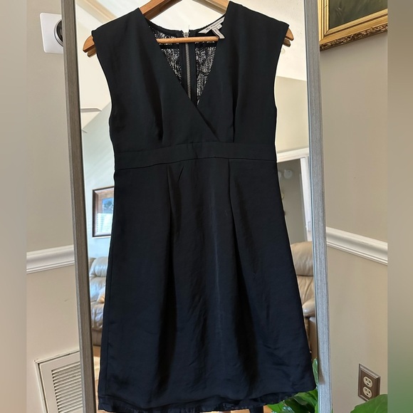 BCBG Generation Black V Neck Lace Shift Dress - Picture 2 of 8